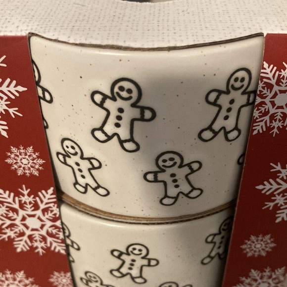 Bakeshop Set of Four Gingerbread Man Ramekins - Picture 3 of 5